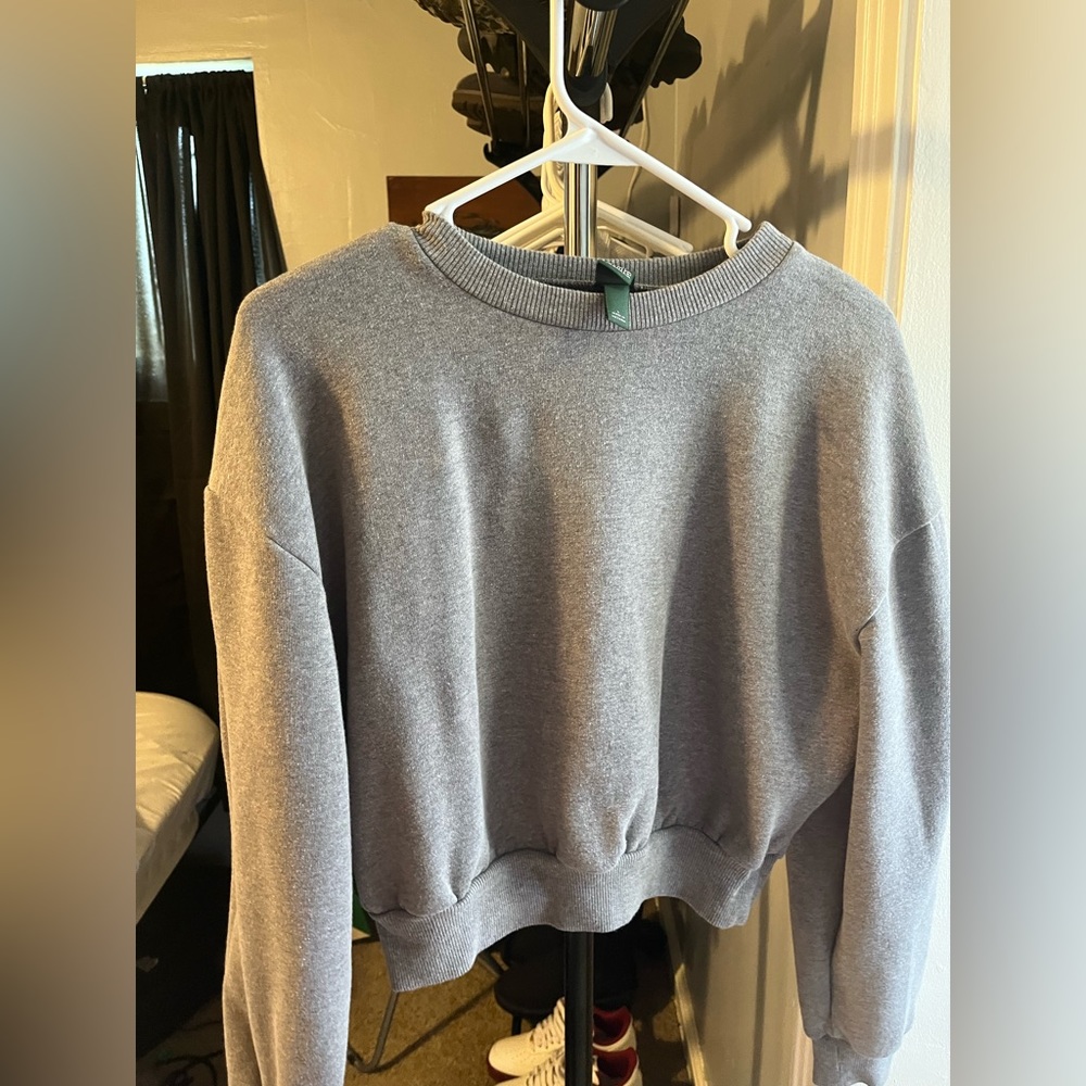 2 pack grey and black cropped crew neck